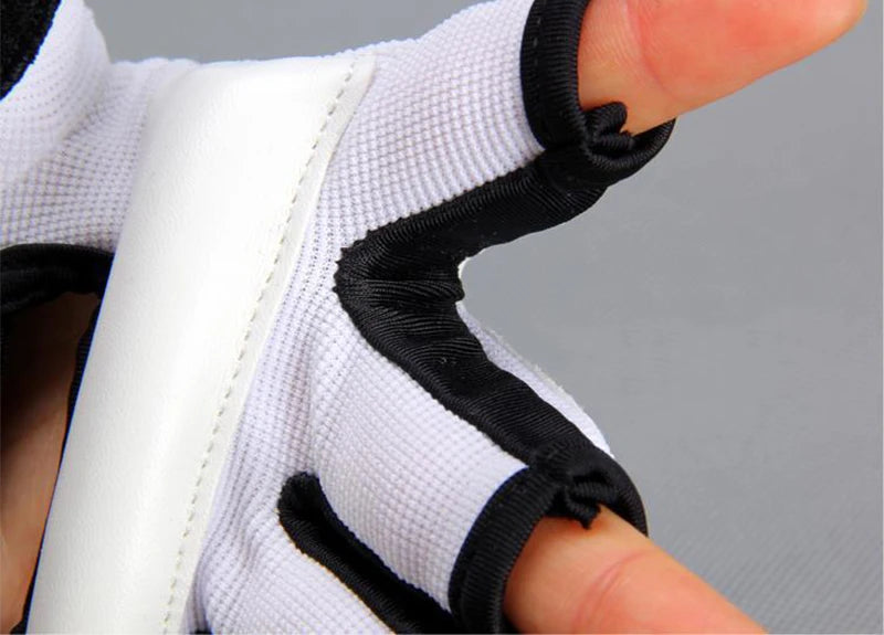 Luvas de boxe meio dedo adultos boxe luta crianças saco de areia treinamento mma sanda karatê muay thai fitness taekwondo protetor